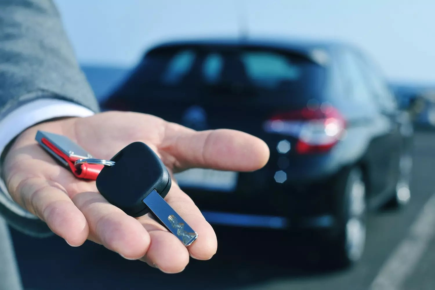 Achat voiture d'occasion : quelles sont les obligations légales du vendeur ?