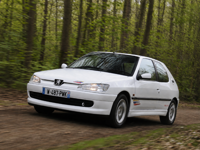 Peugeot 306 Rallye : la GTi-6 allégée devenue collector confidentiel