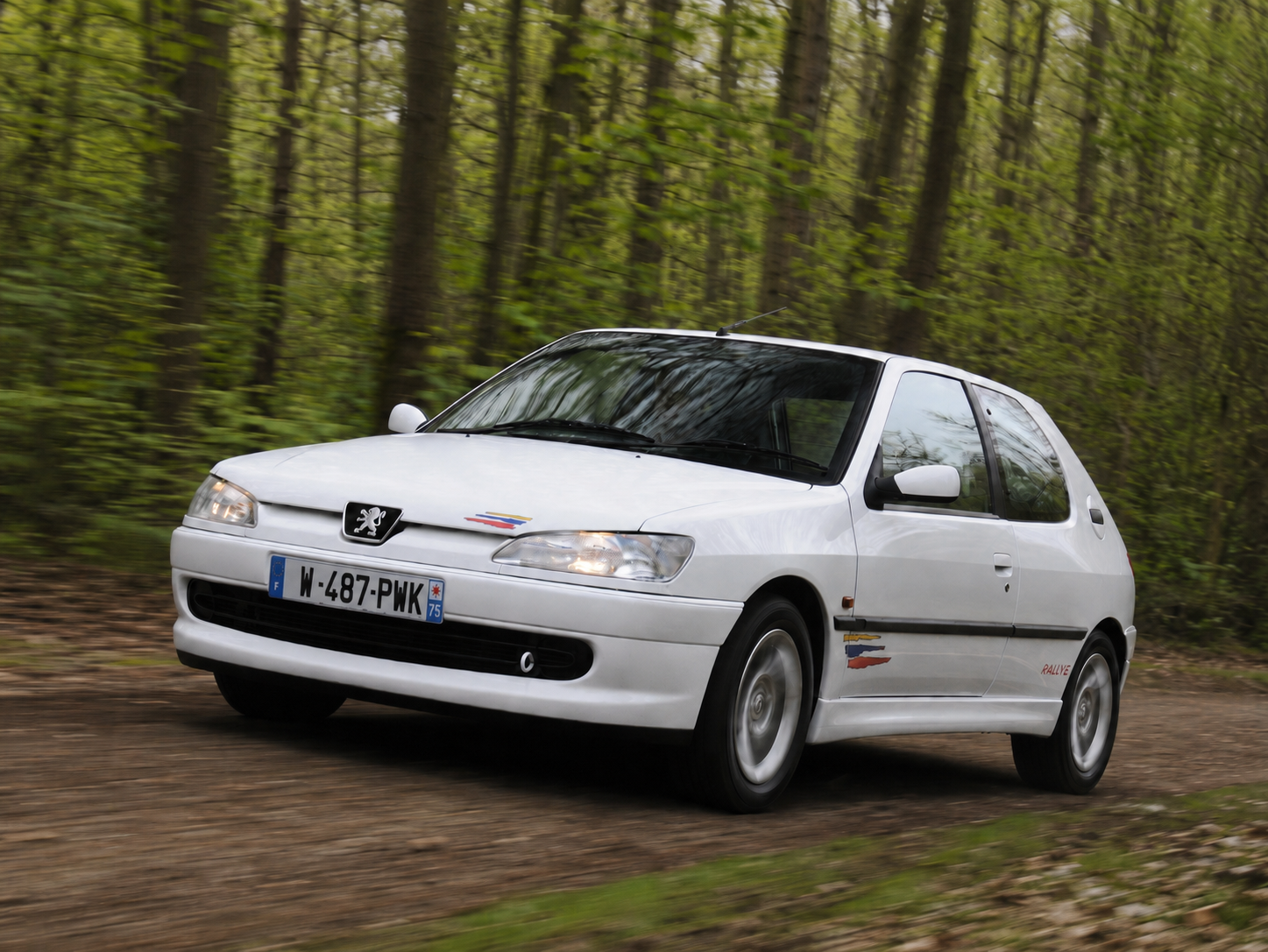 Peugeot 306 Rallye : la GTi-6 allégée devenue collector confidentiel