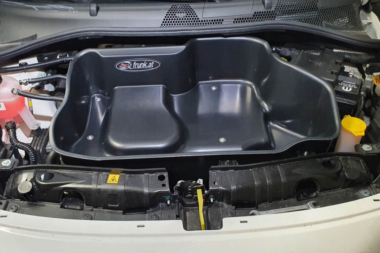 Voiture électrique : une astuce pour ajouter un coffre avant à moindre coût