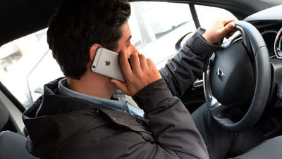 Téléphone au volant : 4 départements font sauter le permis à partir du 1er mai